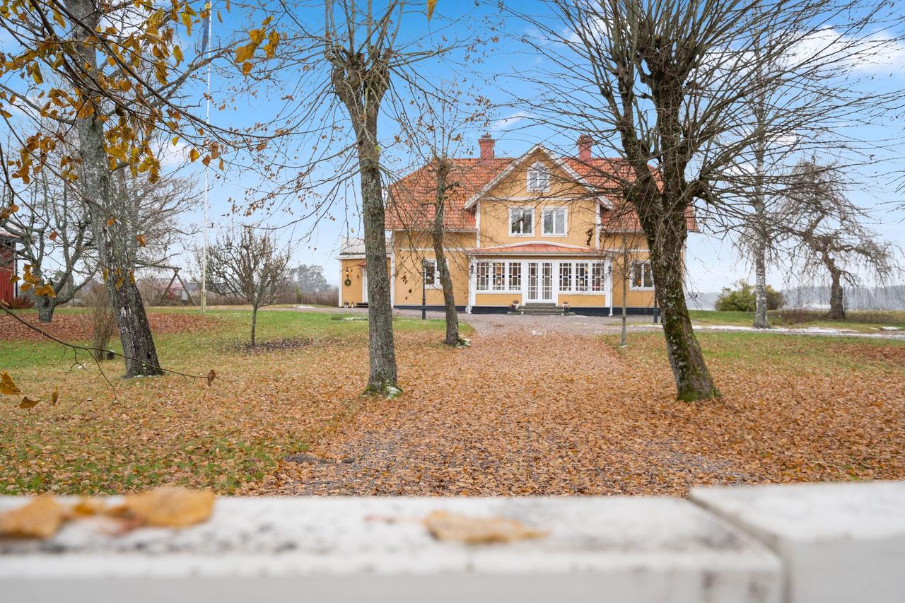 Gård till salu på Ystad Gård 1, Vikbolandet, Norrköping – Booli