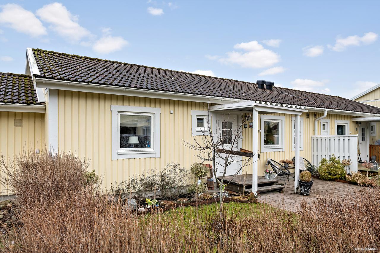 l-genhet-till-salu-p-kyrkeby-43-j-rlanda-stenungsund-booli