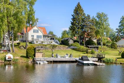 Hus till salu på Hammarö kommun – Booli