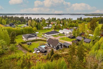 Hus till salu på Hammarö kommun – Booli