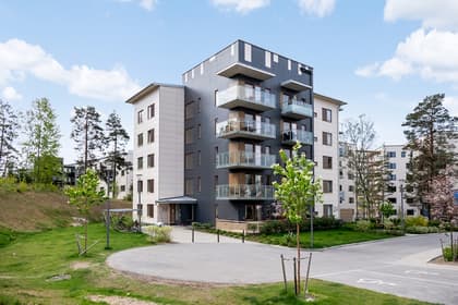 Sandstuguvägen 24, Uttran