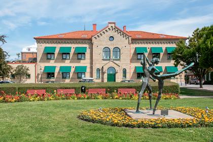 Skansgatan 24, Centrala