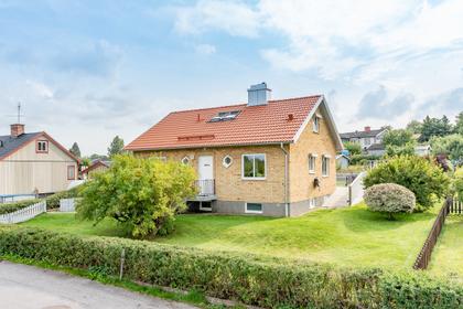 Källhemsvägen 12, Ljungsbro