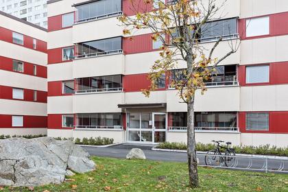 Kyrkbacken 23, Hagalund