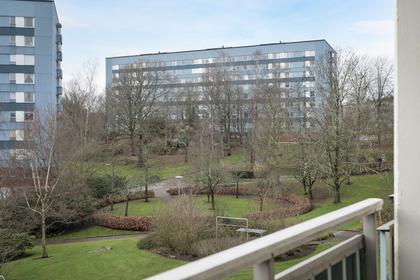 Karolinernas gata 1, Hisings Backa