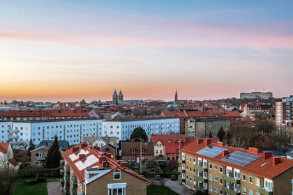 Södra vägen 17, Centrum