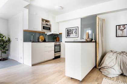 Sandhamnsgatan 13, Gärdet