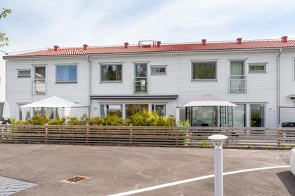 Piongatan 30, Harvestad