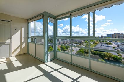 Von Lingens väg 43, Apelgården