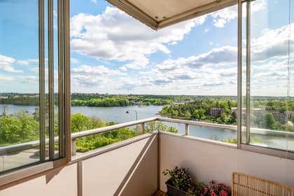 Jungfrudansen 46, Huvudsta