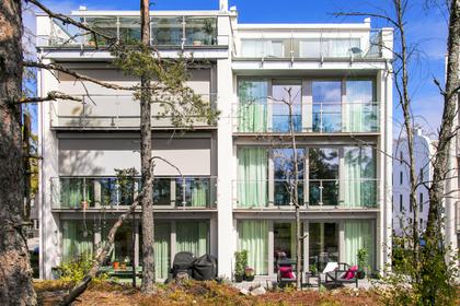 Barkerivägen 3A, Tollare