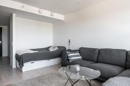 Storgatan 82D, Väster