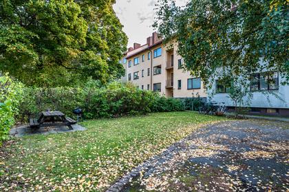 Tritonvägen 6, Centrala