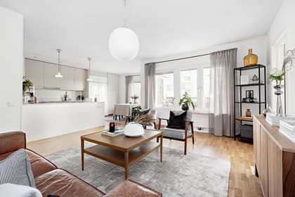 Mjölnerbacken 32, Rissne