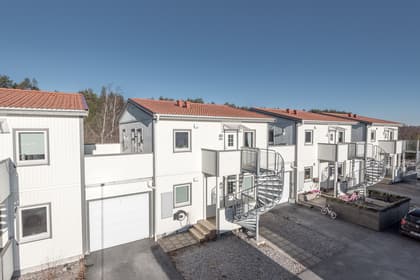 Tångenvägen 105, Tången