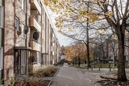 Duvbergsvägen 42, Vårby Gård