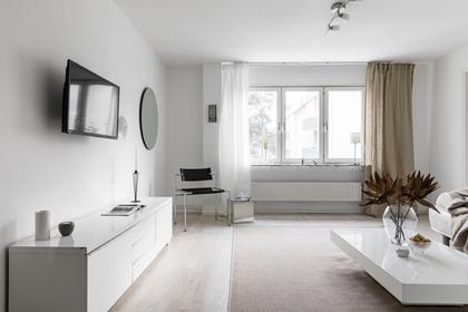 Eliegatan 10, Centrum