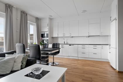 Leopoldsgatan 25, Nyby