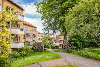 Falkenbergsgatan 13B, Centrum