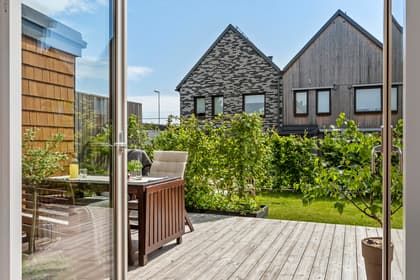 Höbalsgatan 32, Elinegård