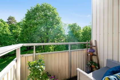 Karolinagatan 5, Huvudsta