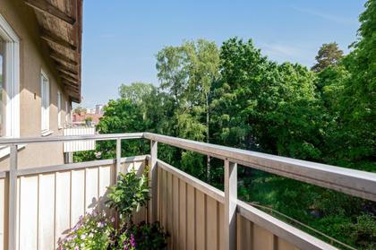 Karolinagatan 5, Huvudsta