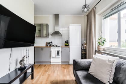 Engelbrektsgatan 15, Väster