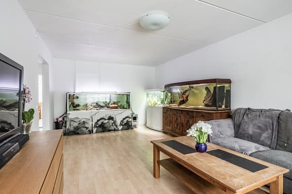 Tvillingarnas gata 305, Haninge