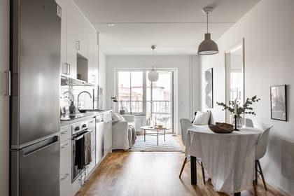 Radiusbacken 31, Midsommarkransen