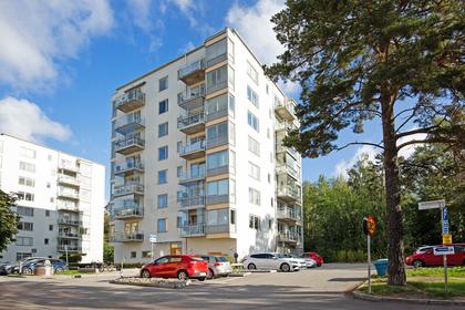 Skidskyttevägen 2, Västertorp