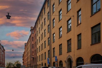 Tomtebogatan 42