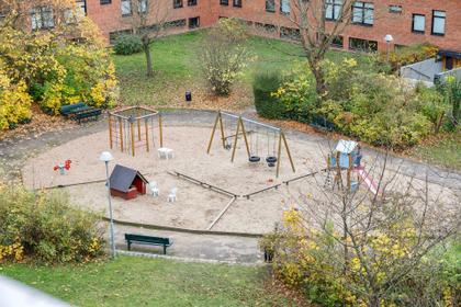 Sunnanväg 18M, Klostergården