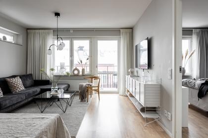 Drottninggatan 12, Söder