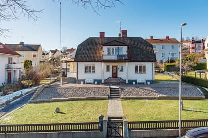 Mäster Gudmunds väg 5, Bymarken