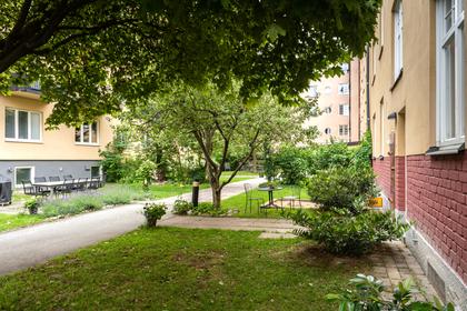 Vegagatan 17, Centrala