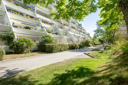 Elgentorpsvägen 17, Tullinge Centrum