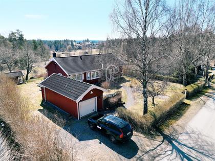 Lillbodavägen 57, Dyvik