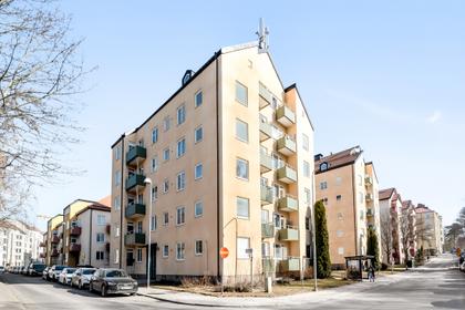 Slottsvägen 9, Haga Norra