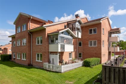 Slussbrovägen 18, Norrort