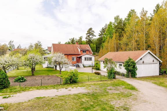 Tallåsvägen 2, Karlsborg