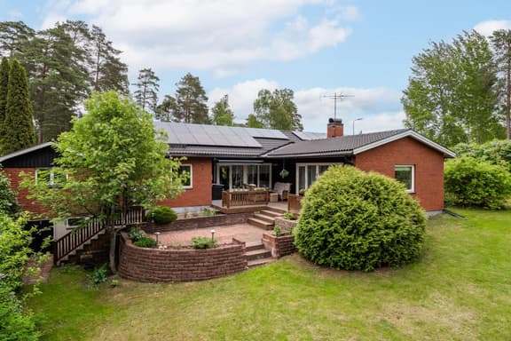 Koltrastvägen 9, Uppsala