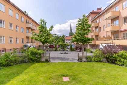 Linnégatan 2, Centralt