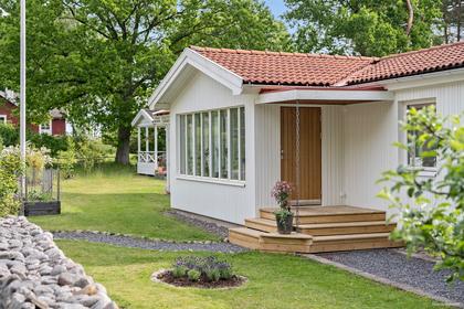 Oskars väg 27, Västkusten