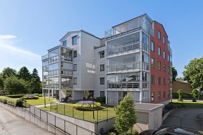 Klockaregatan 9, Kinna