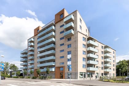 Regementsvägen 12B, Drottninghög