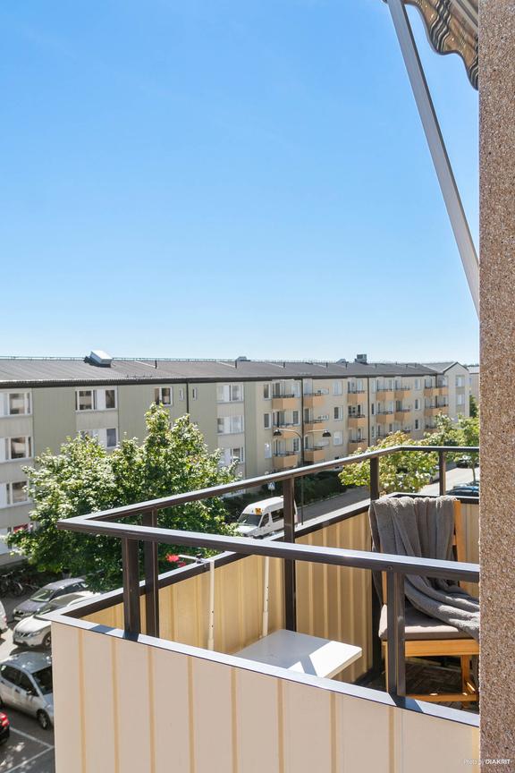 Månadsvägen 20, Järfälla