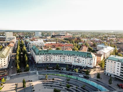 Rådhusesplanaden 17E, Centrum