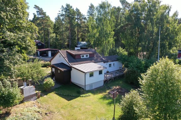 Smedstorpsvägen 7, Botkyrka