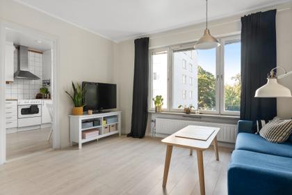 Backvägen 5, Råsunda