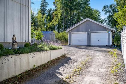 garage